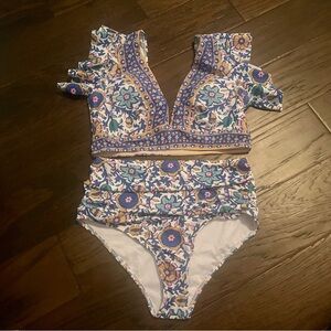 NWOTFloral Patterned high waist flutter sleeve deep V bikini Swimsuit size M